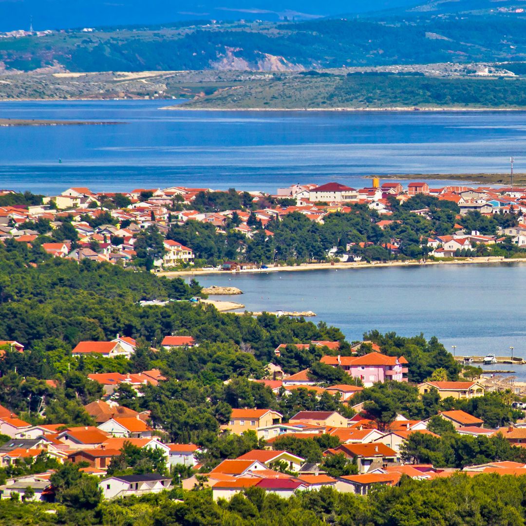 Vir – Vibrant Island Retreat