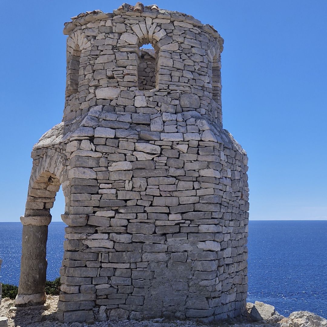 Mana Island: A Hidden Gem in the Zadar Archipelago