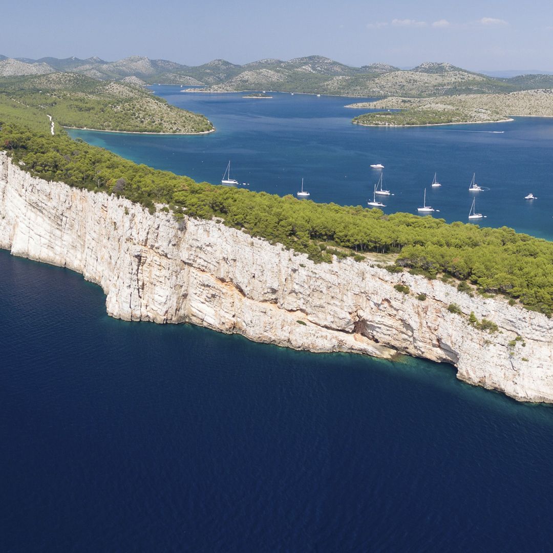 Dugi Otok: A Secluded Island Escape with Green Bay Speedboat Tours